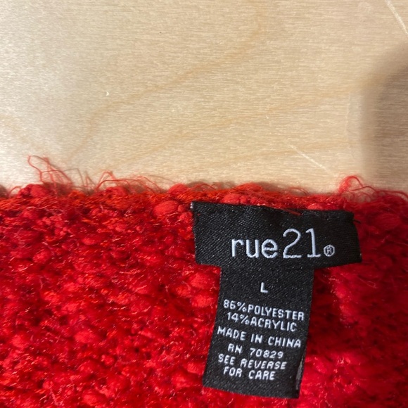 Rue 21 Sweater size Large (IS) - Picture 6 of 10